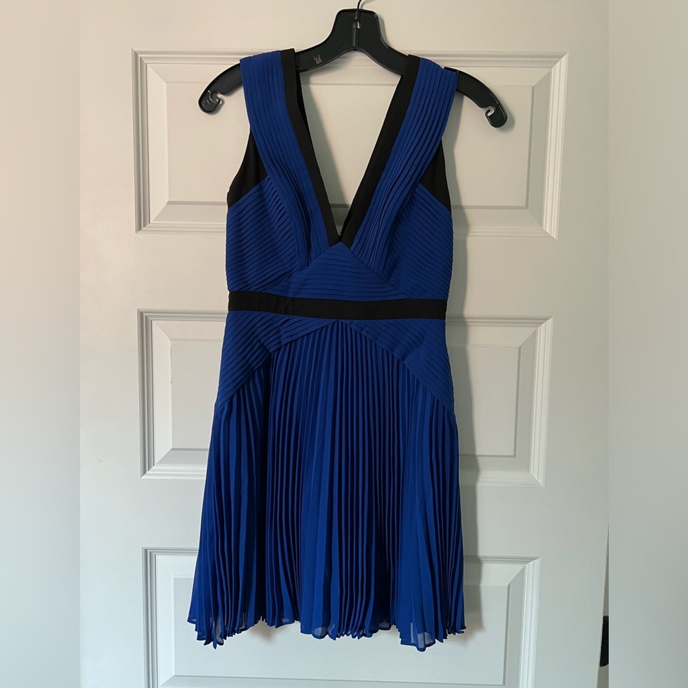 Bcbg Maxazria Jacelyn dress
